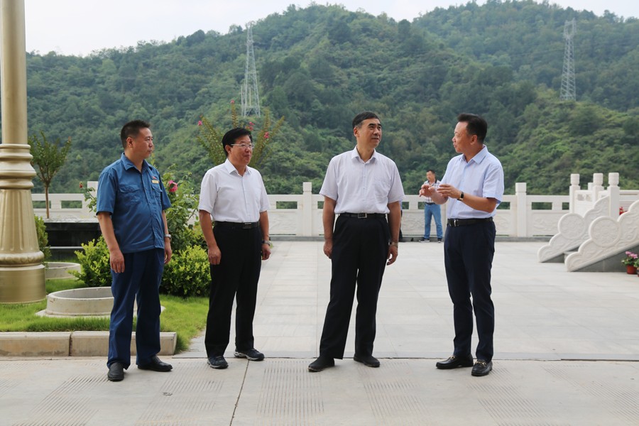 24-2018年8月，全省綠色礦山建設現(xiàn)場會在金徽股份召開，時任副省長李斌出席會議并做重要講話。.jpg