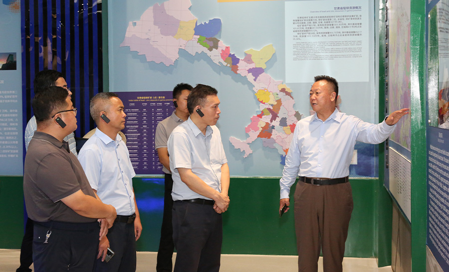10.3-2022年08月，省科技廳副廳長牛振明蒞臨金徽股份指導工作。.jpg